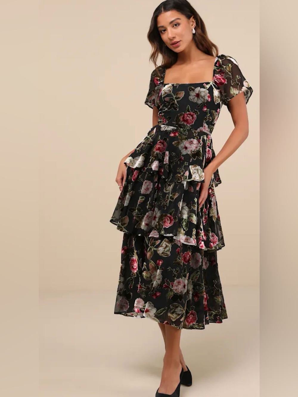 Lulu's Black Floral Tiered Midi Dress